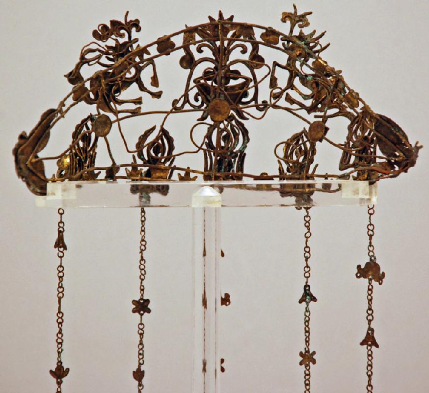 Late 19th Century Chinese Lady's Gilt Tiara
