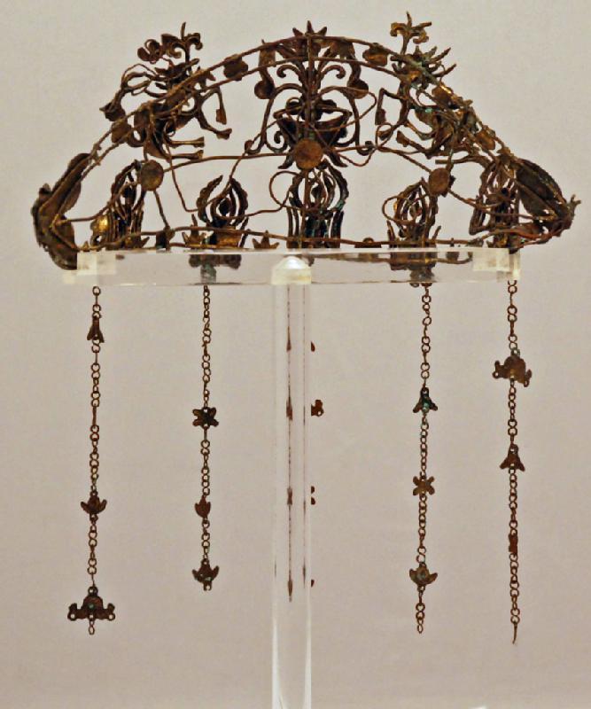 Late 19th Century Chinese Lady's Gilt Tiara