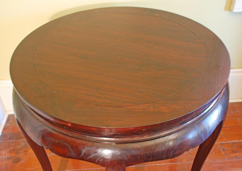 Round Yew Wood Table