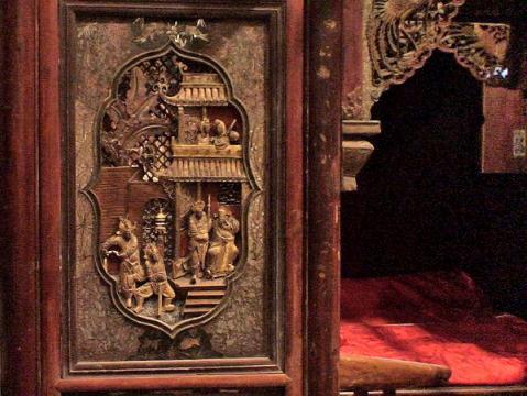 Antique Chinese Carved Canopy Bed with Alcove