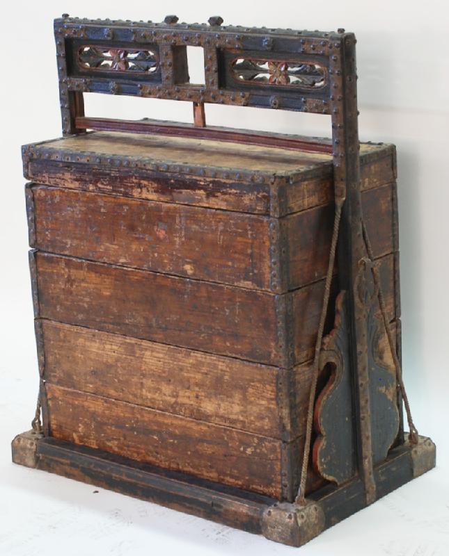 Chinese Antique Wedding Carrying Box