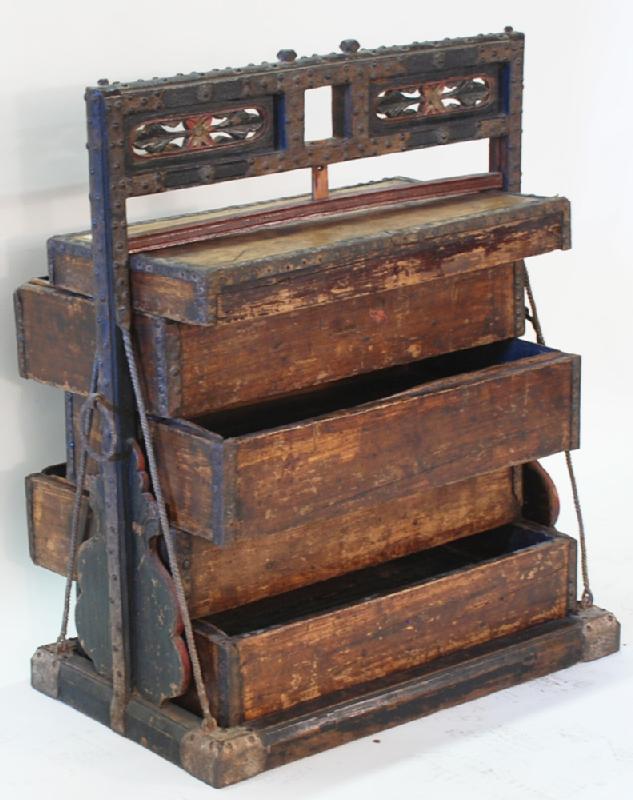 Chinese Antique Wedding Carrying Box