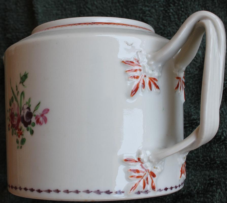 18th Century Chinese Export teapot with Rasberry Finial