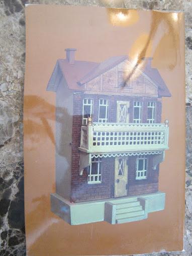 Dollhouses Past and Present