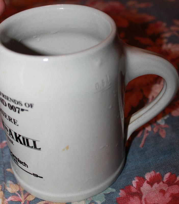 James Bond 007 A view to a Kill Opening night German Beer Mug Mai 1985