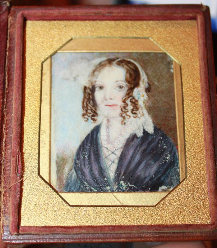 Miniature on Ivory Primitive Portrait of early Coloial American woman