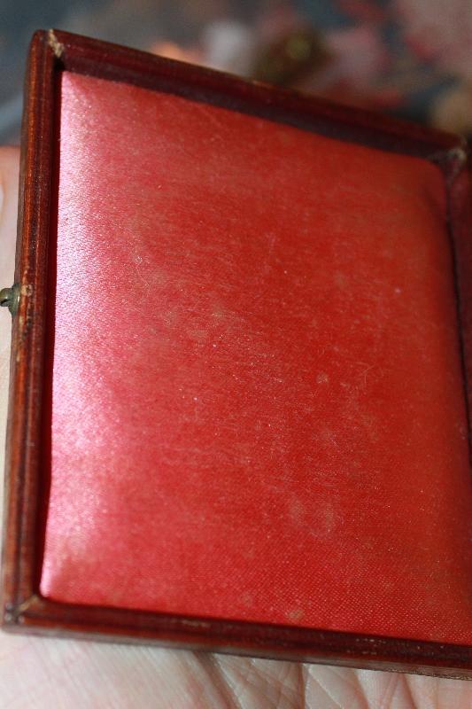 Miniature on Ivory Primitive Portrait of early Coloial American woman