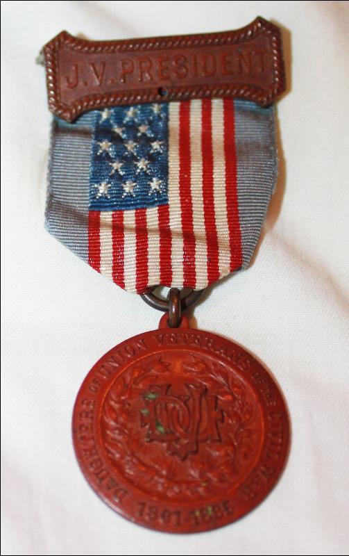 Daughters of the Union Veterns of the Civil War Bornze Medal and Ribbon