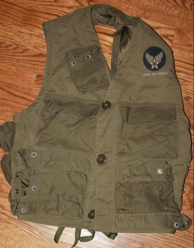 WWII Army Air Force Type C1 3206 Pilots Survival Vest unused, from special forces soldier