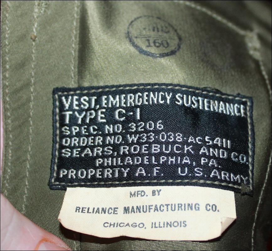 WWII Army Air Force Type C1 3206 Pilots Survival Vest unused, from special forces soldier