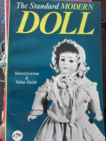 The Standard Modern Doll Identification and Value Guide