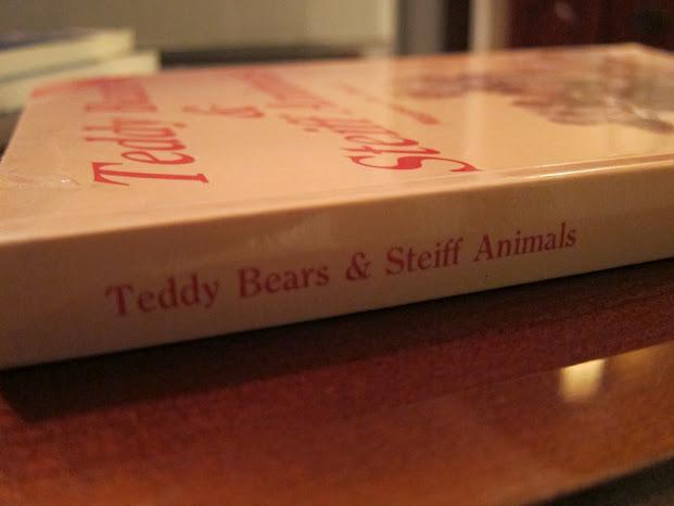 Teddy Bears & Steiff Animals: Full Color Identification & Value Guide