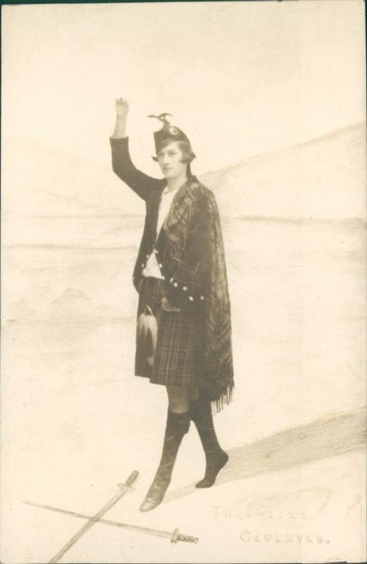 Vintage photo postcard, Thompson's Country