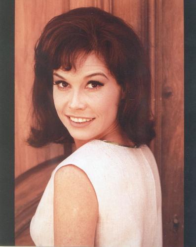 THE BEAUTIFUL MARY TYLER MOORE