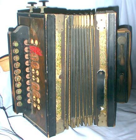 VERY OLD GERMAN CONCERTINA