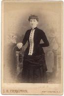 STANDING PORTRAIT OF A VICTORIAN WOMEN
