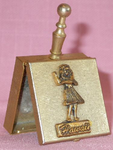 VINTAGE HAWAIIANA - PERSONAL ASHTRAY