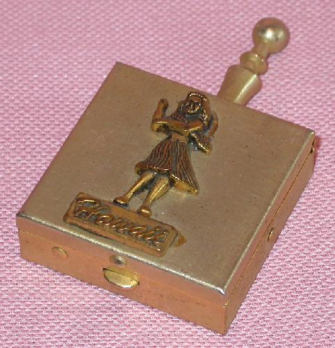 VINTAGE HAWAIIANA - PERSONAL ASHTRAY