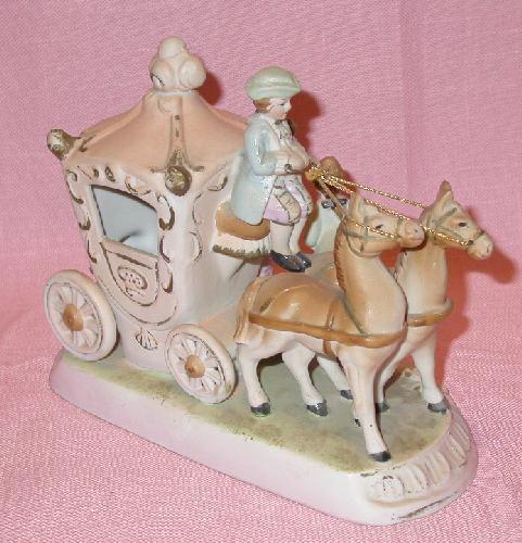 FIGURINE: JAPAN MARKED CINDERELLA COACH, COACHMAN, MAN AND LADY WITH TWO HORSES FIGURINE