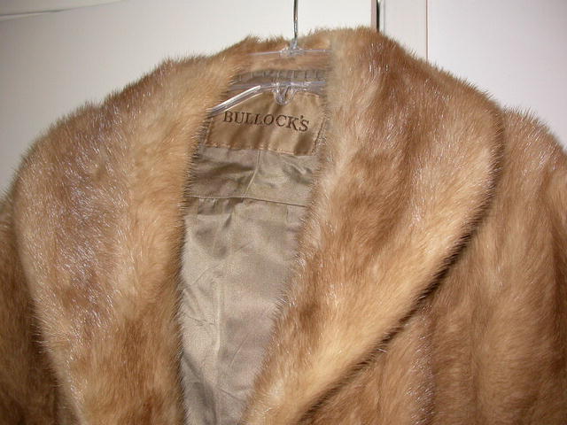 BEAUTIFUL VINTAGE MINK STOLE