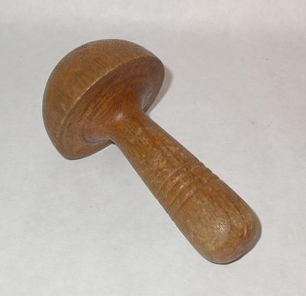 SOLID OAK SOCK DARNER