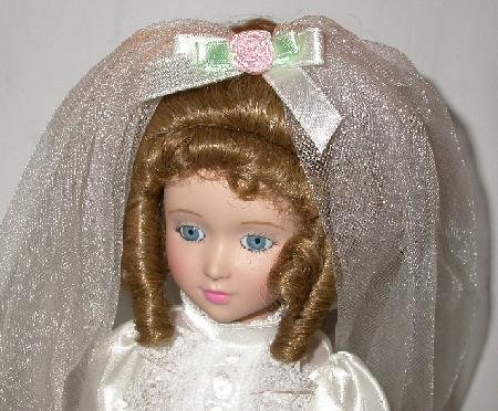 BEAUTIFUL PORCELAIN BRIDE DOLL
