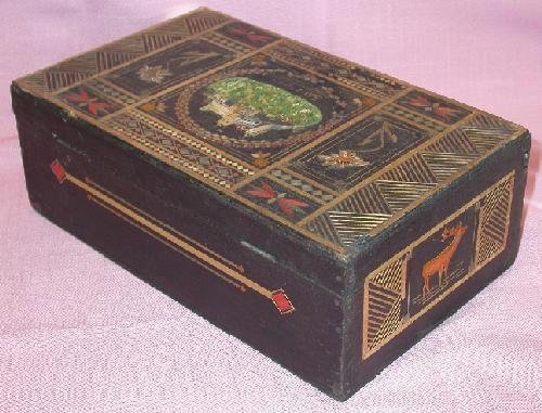 OUTSTANDING INLAID STRAW DECORATED BOX FROM AUSTRIA
