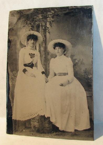 SISTERS?? - 1870s TINTYPE PHOTOGRAPH