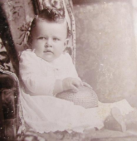 CUTE VICTORIAN BABY