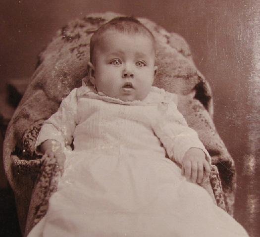 CUTE CHUBBY BABY