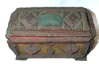 GREAT TRAMP ART SEWING BOX