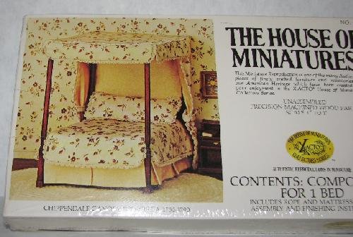 CHIPPENDALE CANOPY BED BY HOUSE OF MINIATURES