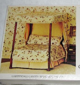 CHIPPENDALE CANOPY BED BY HOUSE OF MINIATURES