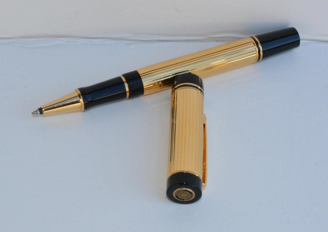 Parker - Duofold International Gold-Plated Rollerball