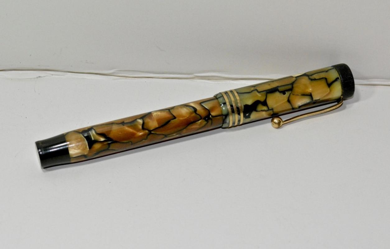 Parker Duofold Lucky Curve Fountain Pen