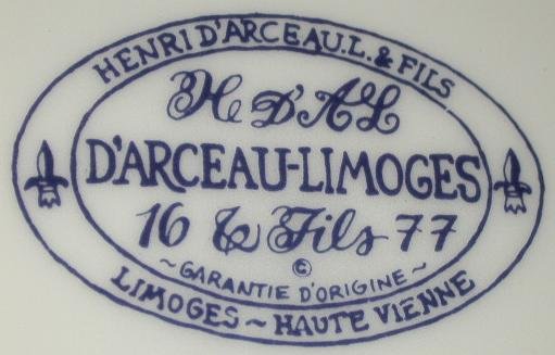 LIMOGES CHRISTMAS COLLECTOR PLATE