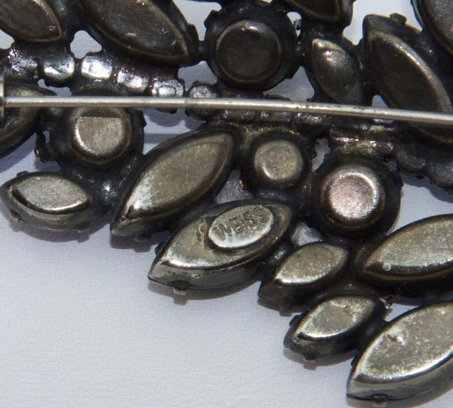 Beautiful WEISS Deep Blue Brooch