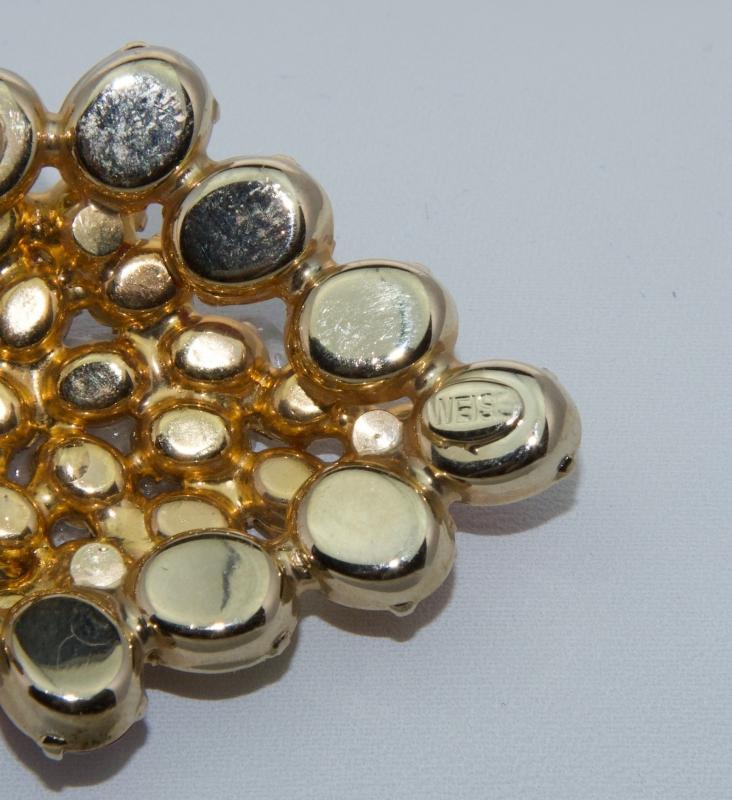 BEAUTIFUL WEISS MULTICOLOR BROOCH