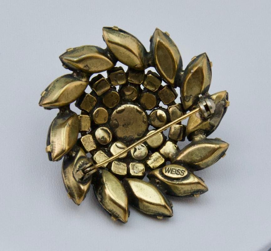 BEAUTIFUL WEISS BLUE BROOCH