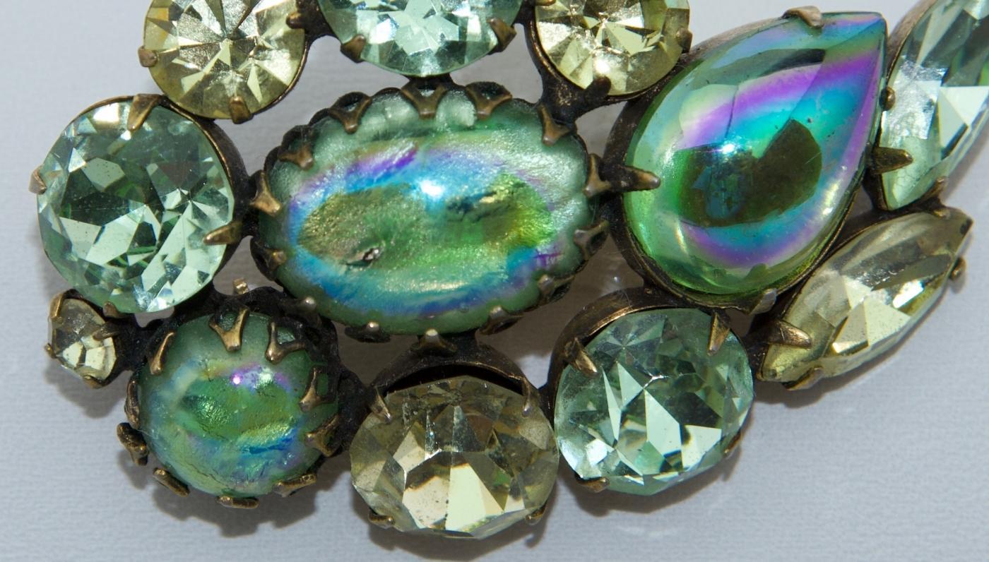 Outstanding Regency Aurora Borealis Brooch