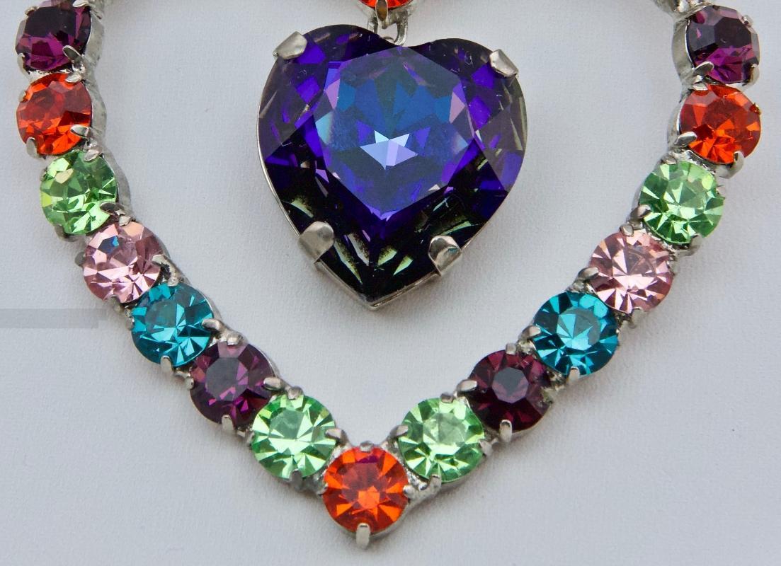 Outstanding Heart Brooch - by Butler & Wilson