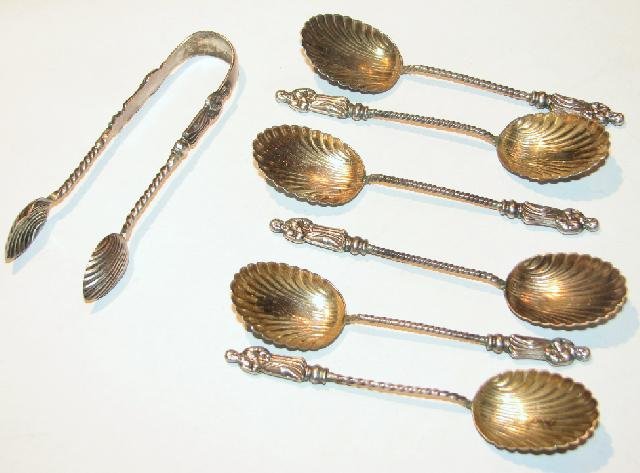 ENGLISH HALLMARKED STERLING SPOONS AND SUGAR CUBE TONGS