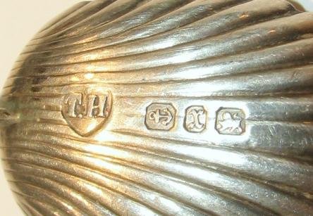 ENGLISH HALLMARKED STERLING SPOONS AND SUGAR CUBE TONGS