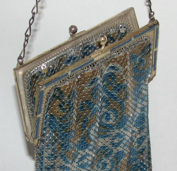 VINTAGE METAL MESH PURSE