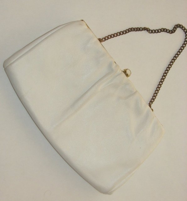 WHITE LEATHER PURSE