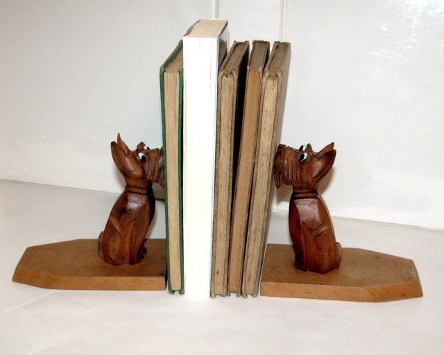 SCOTTY DOG - WOOD CUT - BOOKENDS