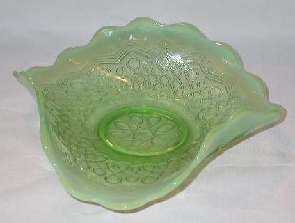 OPALESCENT GREEN DISH