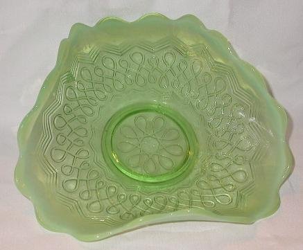 OPALESCENT GREEN DISH