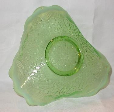 OPALESCENT GREEN DISH