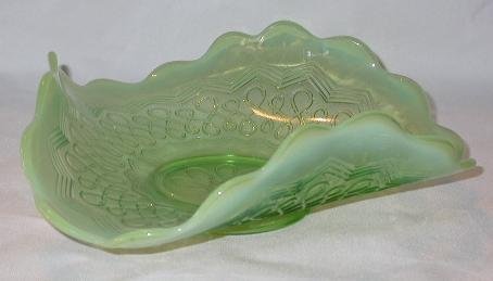 OPALESCENT GREEN DISH